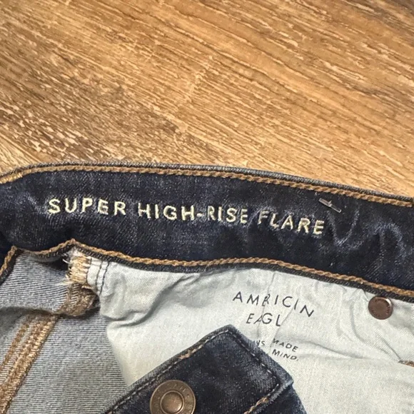 American Eagle Outfitters Dark Blue Flare Jeans - Picture 3 of 4